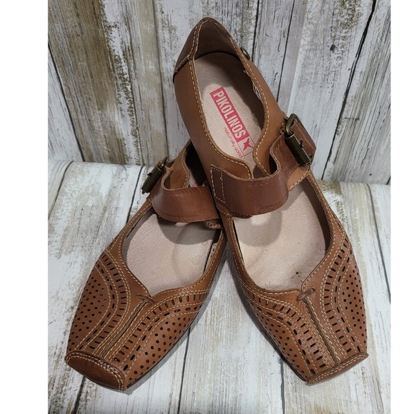 Pikolinos Women's Tan Leather Cutout MaryJane Buckle Shoes Size 37 is 6.5 in US - Picture 2 of 7